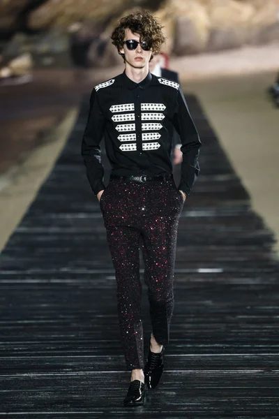 Look 13